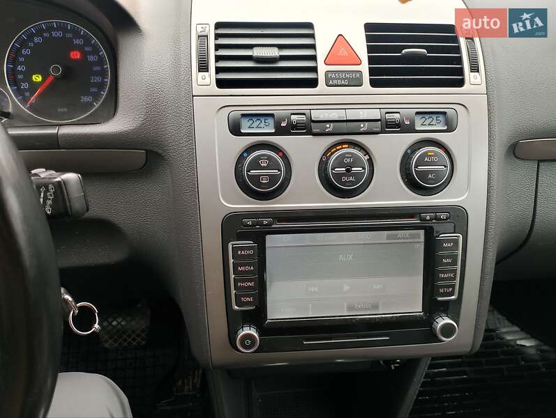 Минивэн Volkswagen Touran 2009 в Крыжополе фото 19 Минивэн Volkswagen Touran 2009 в Крыжополе