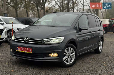 Микровэн Volkswagen Touran 2022 в Умани