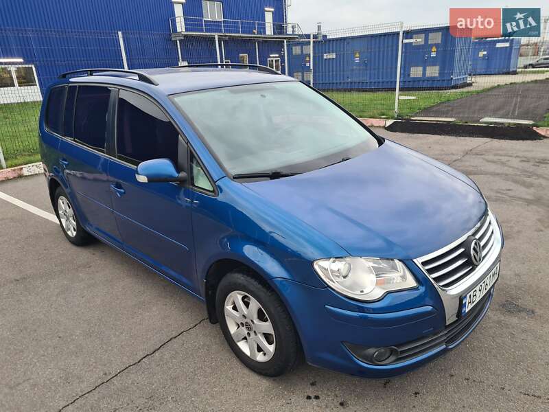 Минивэн Volkswagen Touran 2007 в Виннице