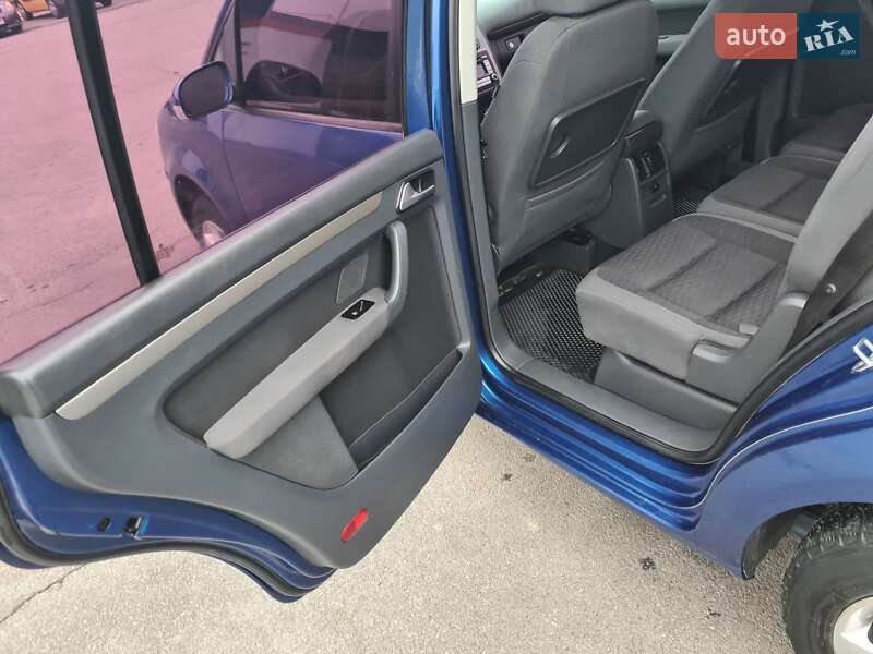 Минивэн Volkswagen Touran 2007 в Виннице