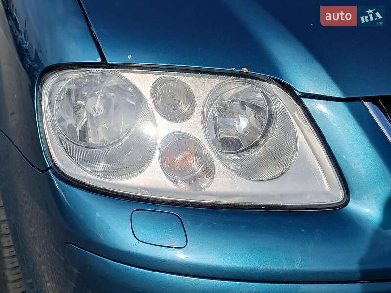 Мінівен Volkswagen Touran 2005 в Харкові