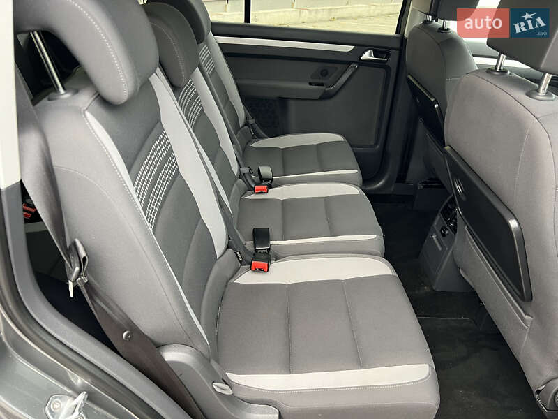 Мінівен Volkswagen Touran 2013 в Вінниці фото 15 Мінівен Volkswagen Touran 2013 в Вінниці