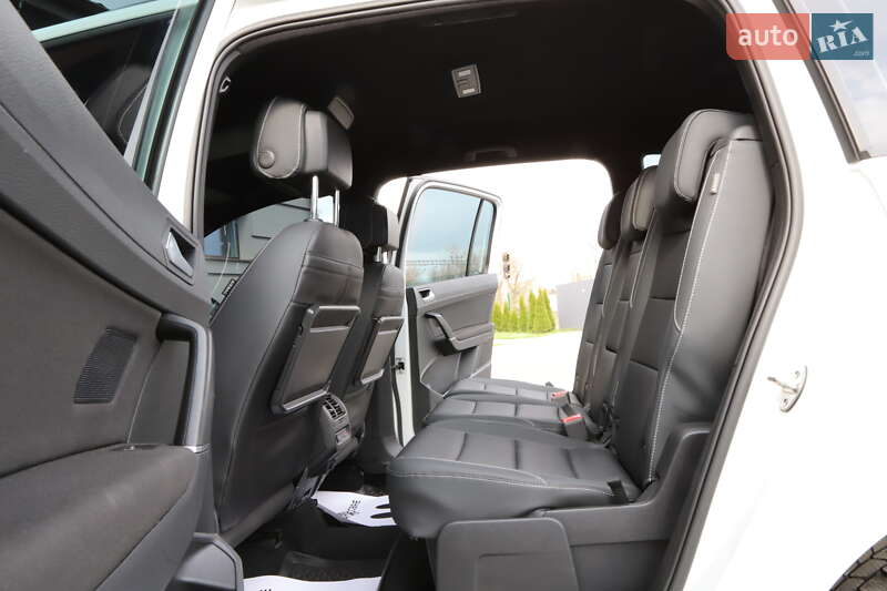 Микровэн Volkswagen Touran 2018 в Дрогобыче