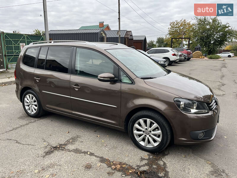 Минивэн Volkswagen Touran 2012 в Киеве