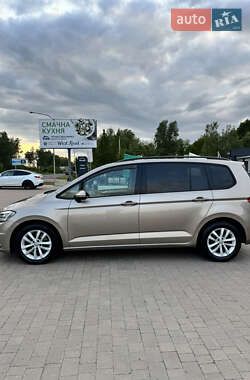 Мікровен Volkswagen Touran 2017 в Луцьку