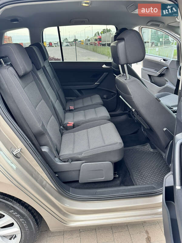 Микровэн Volkswagen Touran 2017 в Луцке фото 3 Микровэн Volkswagen Touran 2017 в Луцке