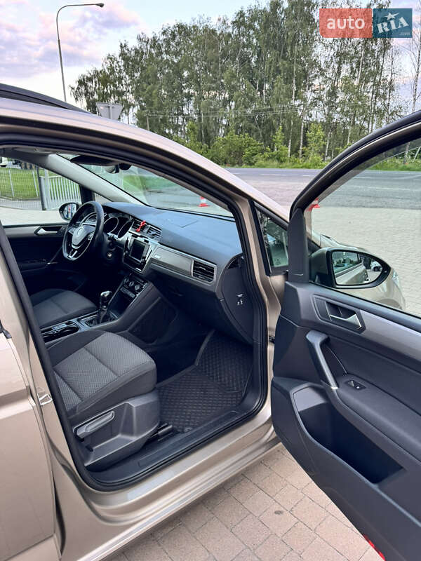 Микровэн Volkswagen Touran 2017 в Луцке фото 24 Микровэн Volkswagen Touran 2017 в Луцке