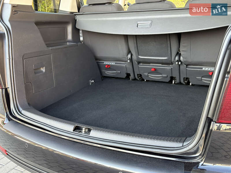 Минивэн Volkswagen Touran 2009 в Житомире фото 20 Минивэн Volkswagen Touran 2009 в Житомире