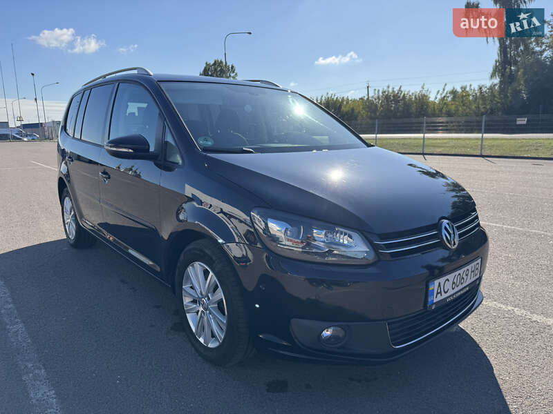 Минивэн Volkswagen Touran 2011 в Ковеле