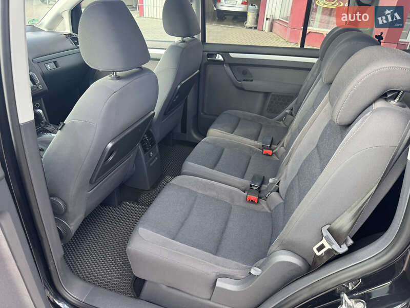 Минивэн Volkswagen Touran 2011 в Ковеле