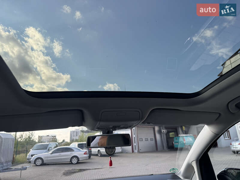 Минивэн Volkswagen Touran 2011 в Ковеле