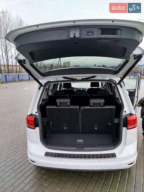 Микровэн Volkswagen Touran 2019 в Ковеле
