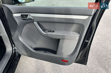 Минивэн Volkswagen Touran 2006 в 