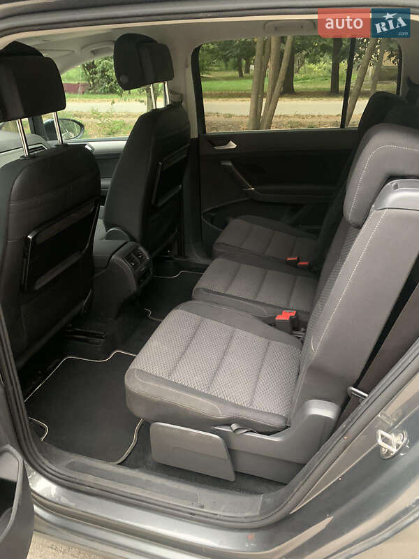 Микровэн Volkswagen Touran 2016 в Житомире фото 21 Микровэн Volkswagen Touran 2016 в Житомире