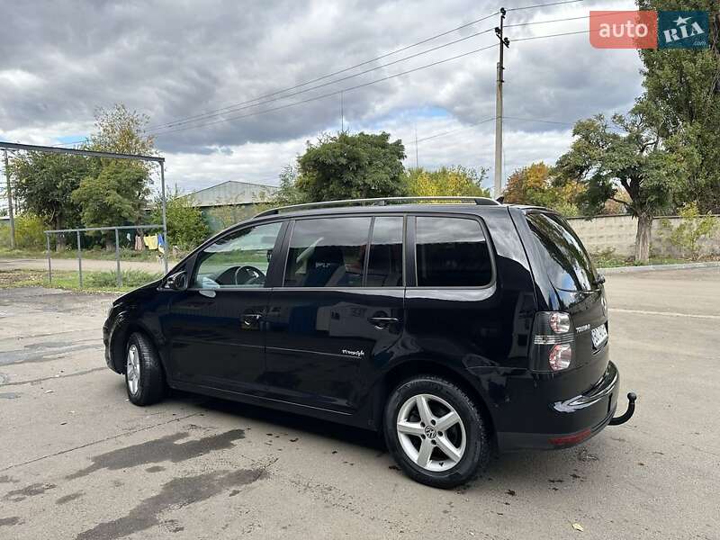 Минивэн Volkswagen Touran 2009 в Кривом Роге фото 2 Минивэн Volkswagen Touran 2009 в Кривом Роге