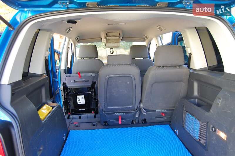 Минивэн Volkswagen Touran 2003 в Малинцах фото 19 Минивэн Volkswagen Touran 2003 в Малинцах