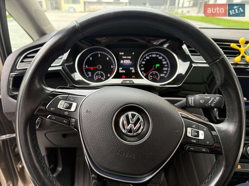 Микровэн Volkswagen Touran 2019 в Сокале