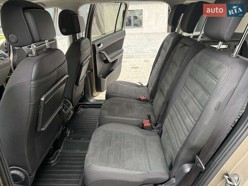 Микровэн Volkswagen Touran 2019 в Сокале