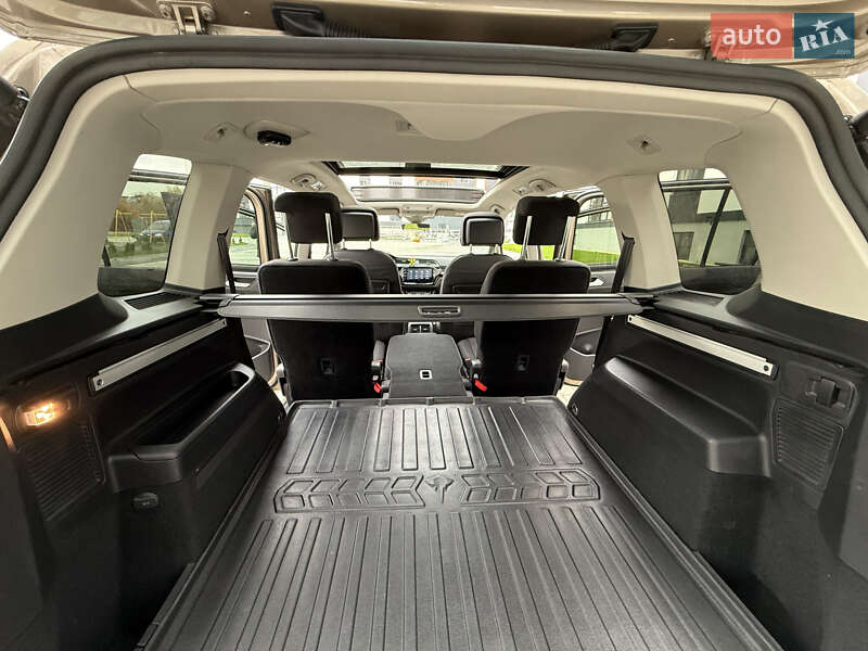 Микровэн Volkswagen Touran 2019 в Сокале