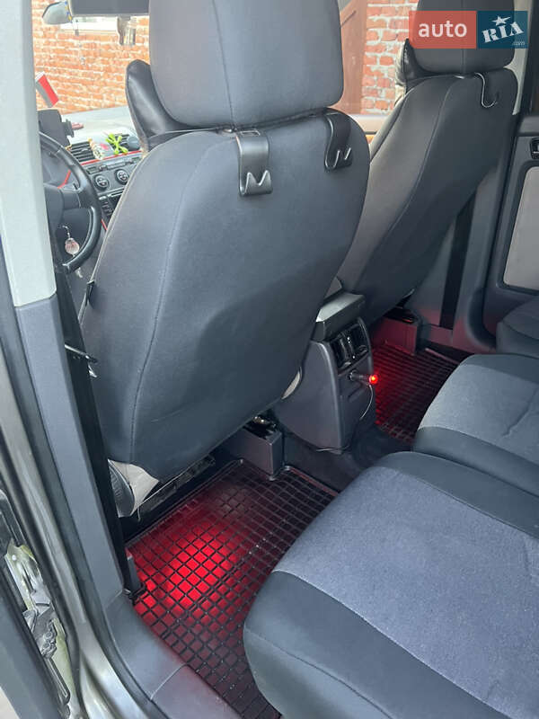 Мінівен Volkswagen Touran 2007 в Бучачі фото 7 Мінівен Volkswagen Touran 2007 в Бучачі