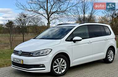 Мікровен Volkswagen Touran 2018 в Стрию