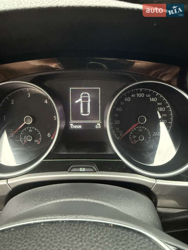 Мікровен Volkswagen Touran 2018 в Самборі