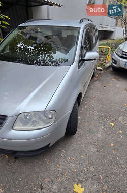 Минивэн Volkswagen Touran 2003 в Харькове