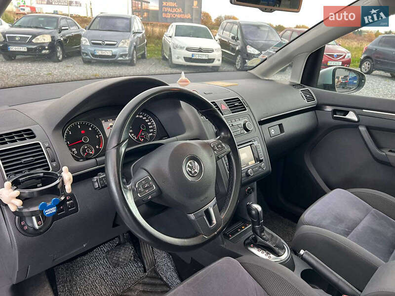 Мінівен Volkswagen Touran 2012 в Львові