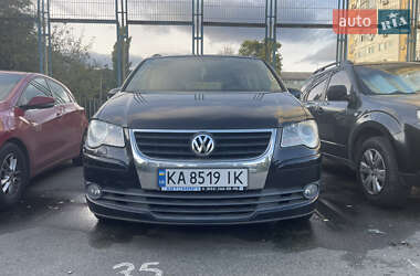 Мінівен Volkswagen Touran 2008 в Києві