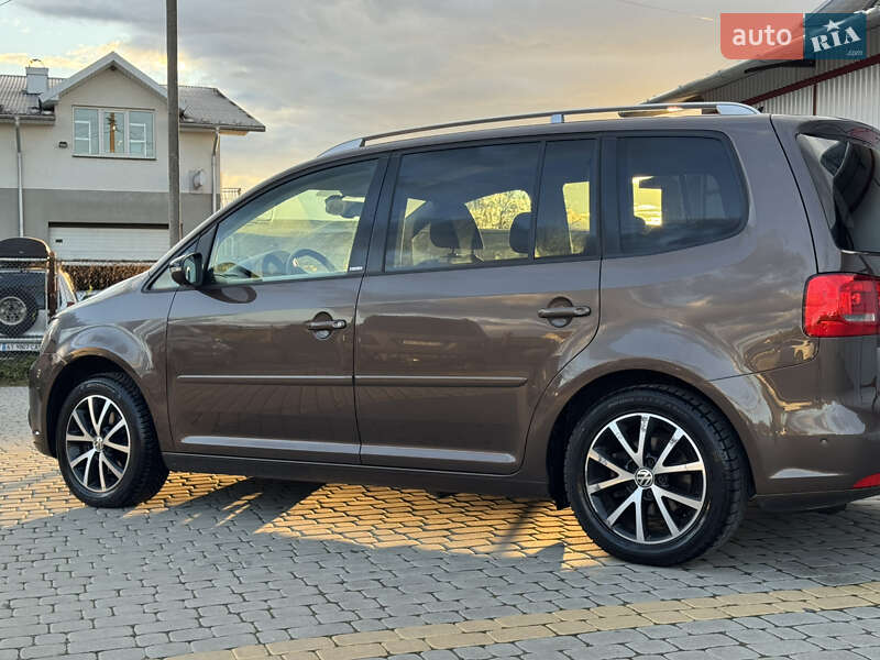 Мінівен Volkswagen Touran 2011 в Коломиї