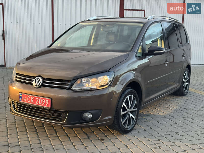 Мінівен Volkswagen Touran 2011 в Коломиї