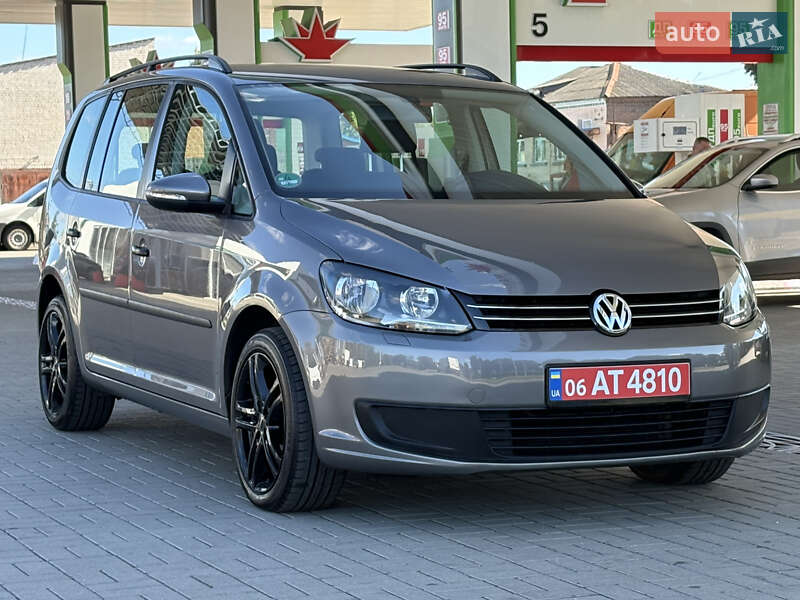 Минивэн Volkswagen Touran 2011 в Житомире