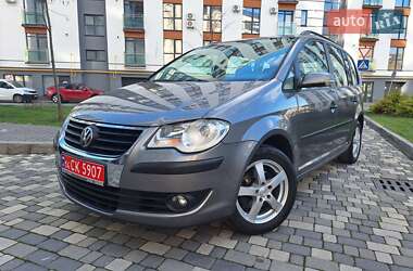 Мінівен Volkswagen Touran 2008 в Івано-Франківську