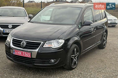 Минивэн Volkswagen Touran 2008 в Ровно