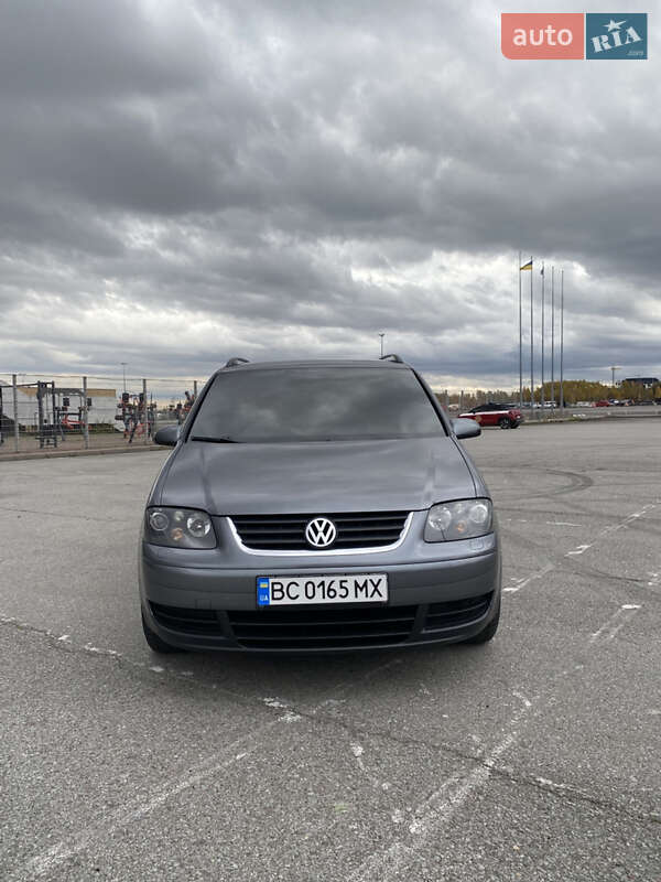 Минивэн Volkswagen Touran 2006 в Львове фото 10 Минивэн Volkswagen Touran 2006 в Львове