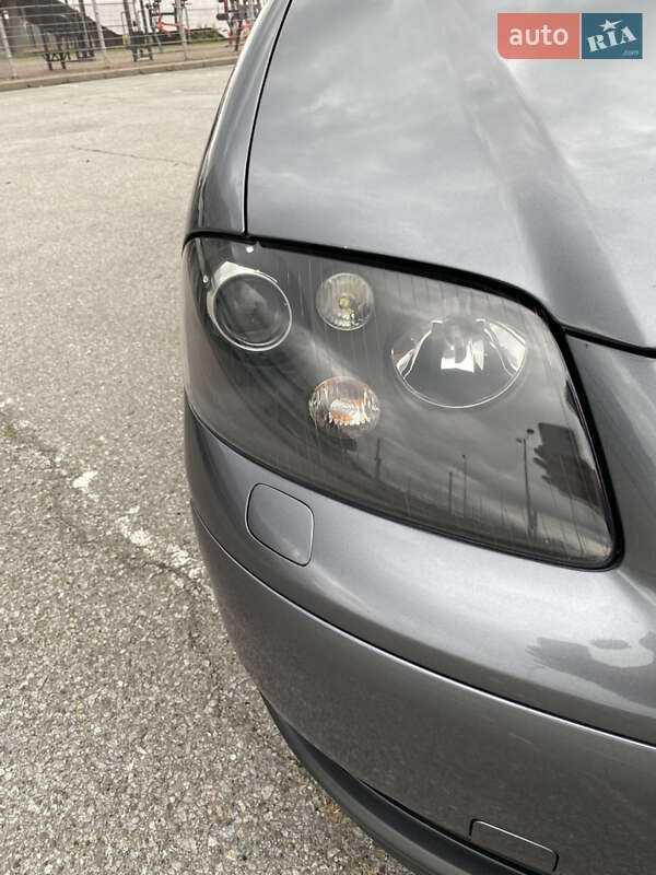 Минивэн Volkswagen Touran 2006 в Львове фото 16 Минивэн Volkswagen Touran 2006 в Львове