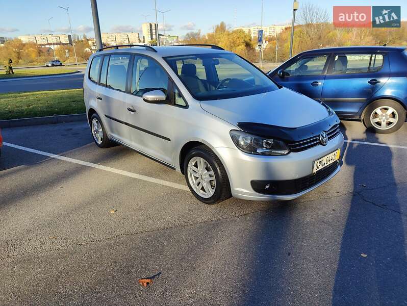 Мінівен Volkswagen Touran 2014 в Вінниці