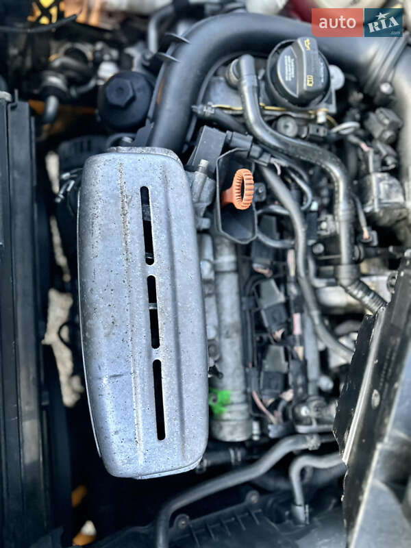 Минивэн Volkswagen Touran 2007 в Дубно фото 45 Минивэн Volkswagen Touran 2007 в Дубно