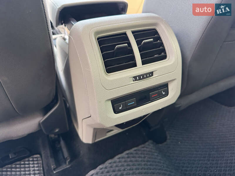 Микровэн Volkswagen Touran 2019 в Кропивницком фото 23 Микровэн Volkswagen Touran 2019 в Кропивницком