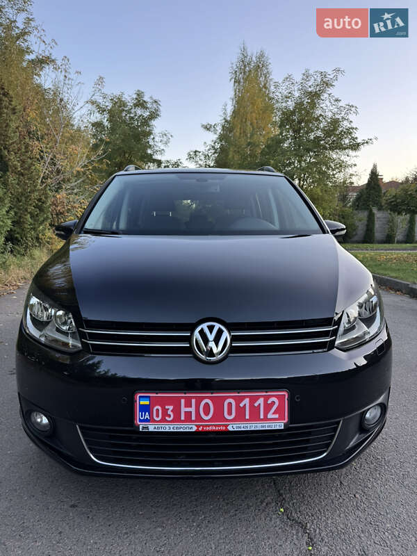 Минивэн Volkswagen Touran 2012 в Ровно