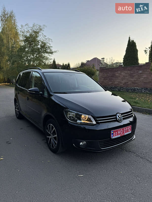 Минивэн Volkswagen Touran 2012 в Ровно