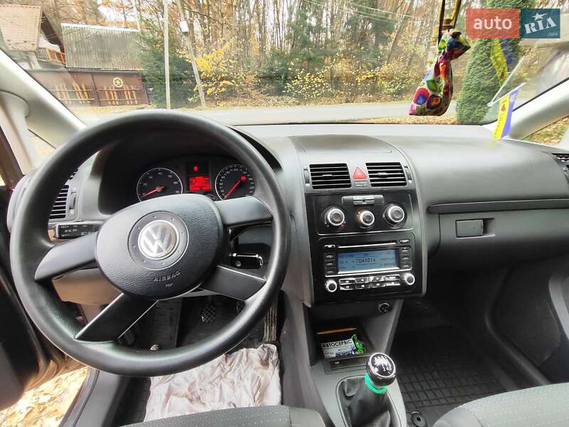 Минивэн Volkswagen Touran 2006 в Дрогобыче фото 10 Минивэн Volkswagen Touran 2006 в Дрогобыче