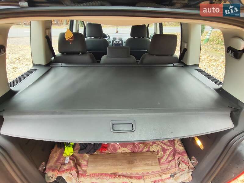 Минивэн Volkswagen Touran 2006 в Дрогобыче фото 18 Минивэн Volkswagen Touran 2006 в Дрогобыче