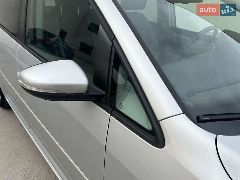 Мінівен Volkswagen Touran 2014 в Луцьку фото 45 Мінівен Volkswagen Touran 2014 в Луцьку