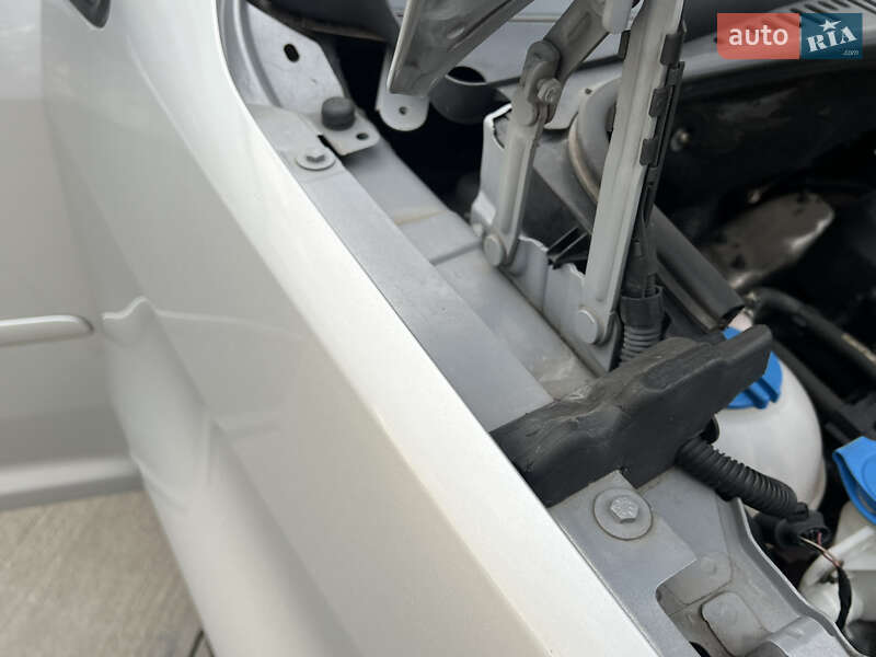 Мінівен Volkswagen Touran 2014 в Луцьку фото 154 Мінівен Volkswagen Touran 2014 в Луцьку