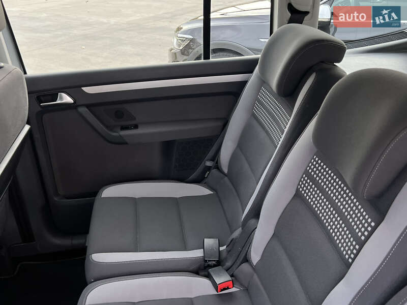 Мінівен Volkswagen Touran 2014 в Луцьку фото 172 Мінівен Volkswagen Touran 2014 в Луцьку
