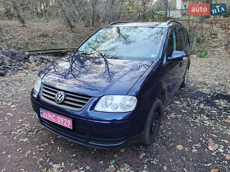 Мінівен Volkswagen Touran 2006 в Чернігові