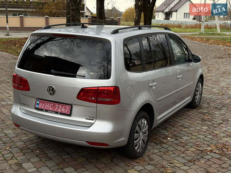 Мінівен Volkswagen Touran 2013 в Тячеві