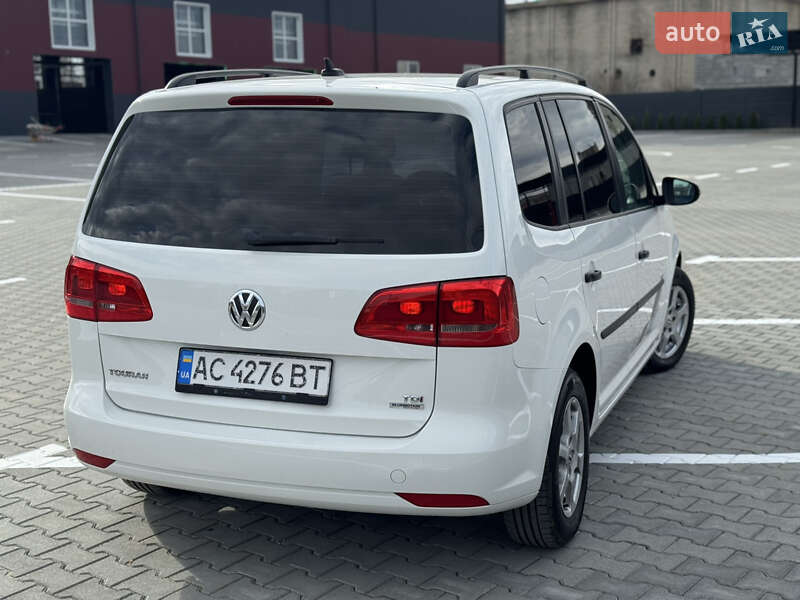 Минивэн Volkswagen Touran 2012 в Дубно