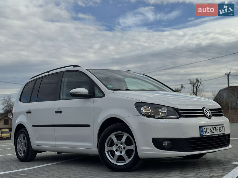 Минивэн Volkswagen Touran 2012 в Дубно